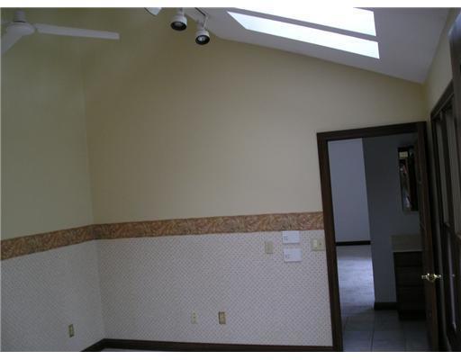 280 California Springfield, OH 45505 - Photo 7 of 9