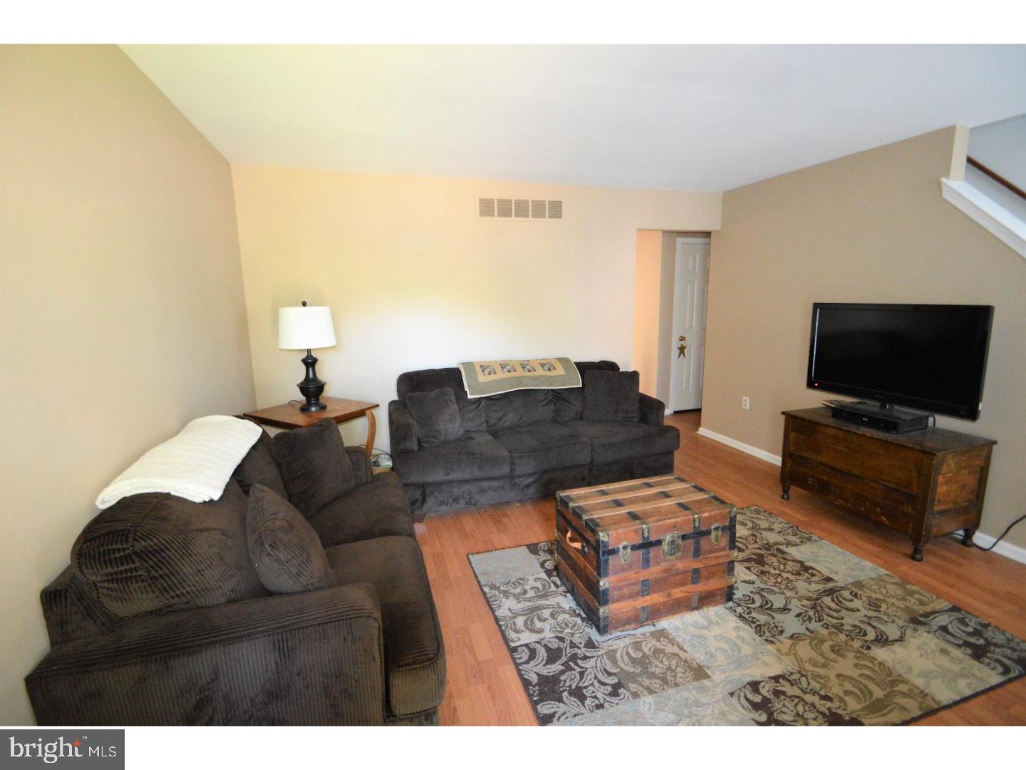 2047 Clover Mill Road Quakertown, PA 18951 - Photo 4 of 24 Family Room