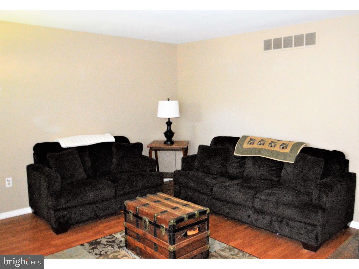 2047 Clover Mill Road Quakertown, PA 18951 - Photo 5 of 24 Family Room