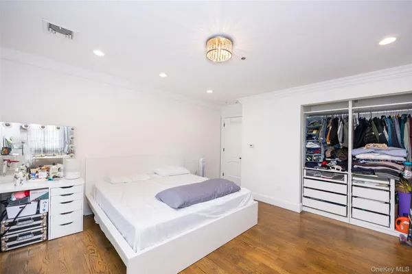 $2,449,999 | 150-50 6th Avenue | Whitestone