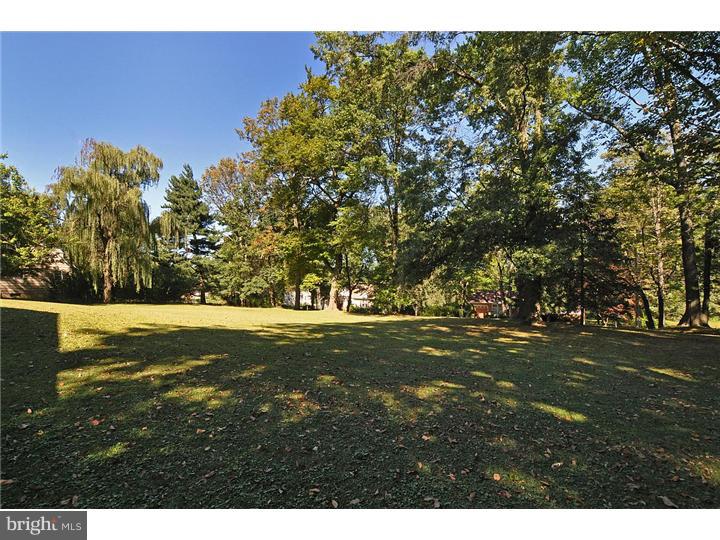 3125 Pennypack Road Hatboro, PA 19040 - Photo 2 of 23 Front Yard