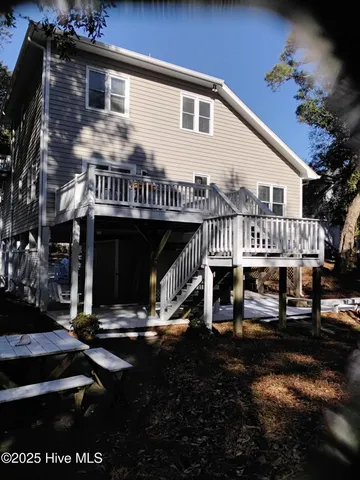$2,850 | 8711 Emerald Plantation Road, Emerald Isle, NC 28594