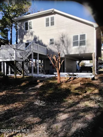 $2,850 | 8711 Emerald Plantation Road, Emerald Isle, NC 28594