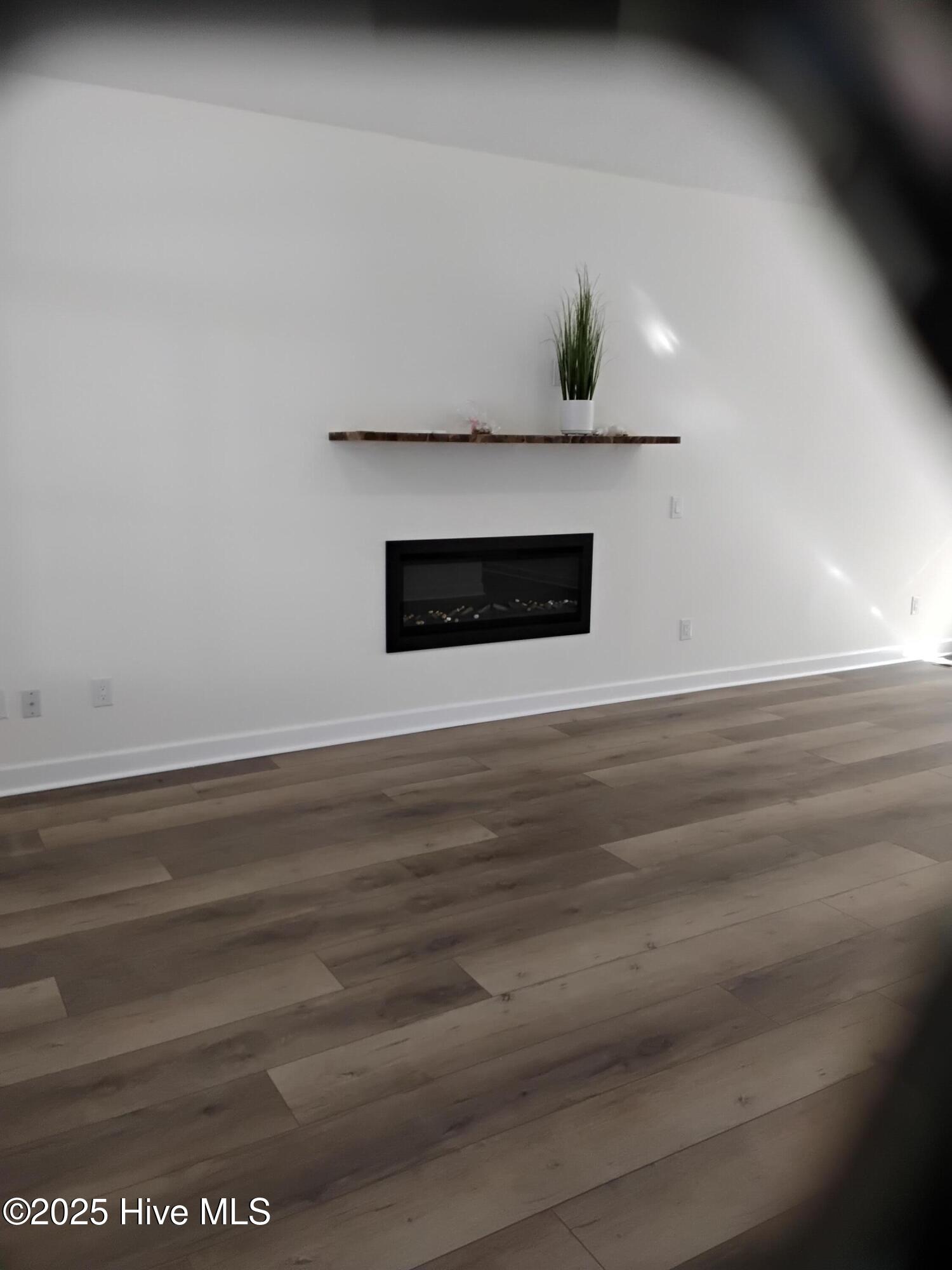 8711 Emerald Plantation Road Emerald Isle, NC 28594 - Photo 7 of 25 20251219_122517