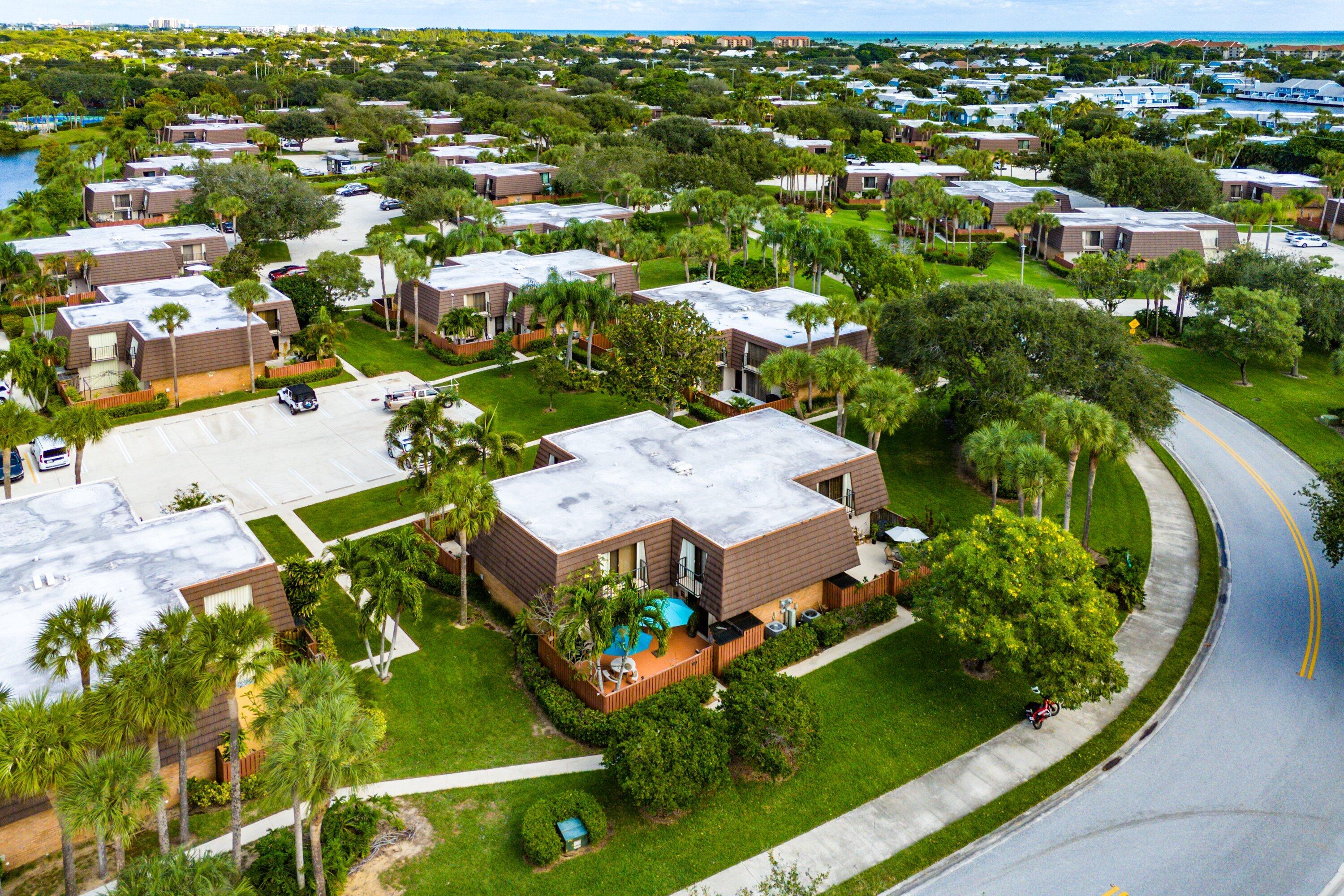 2029 20th Court, Unit 65D Jupiter, FL 33477 - Photo 24 of 36 027-202920thCourt-65D-Jupiter-FL-33477-S