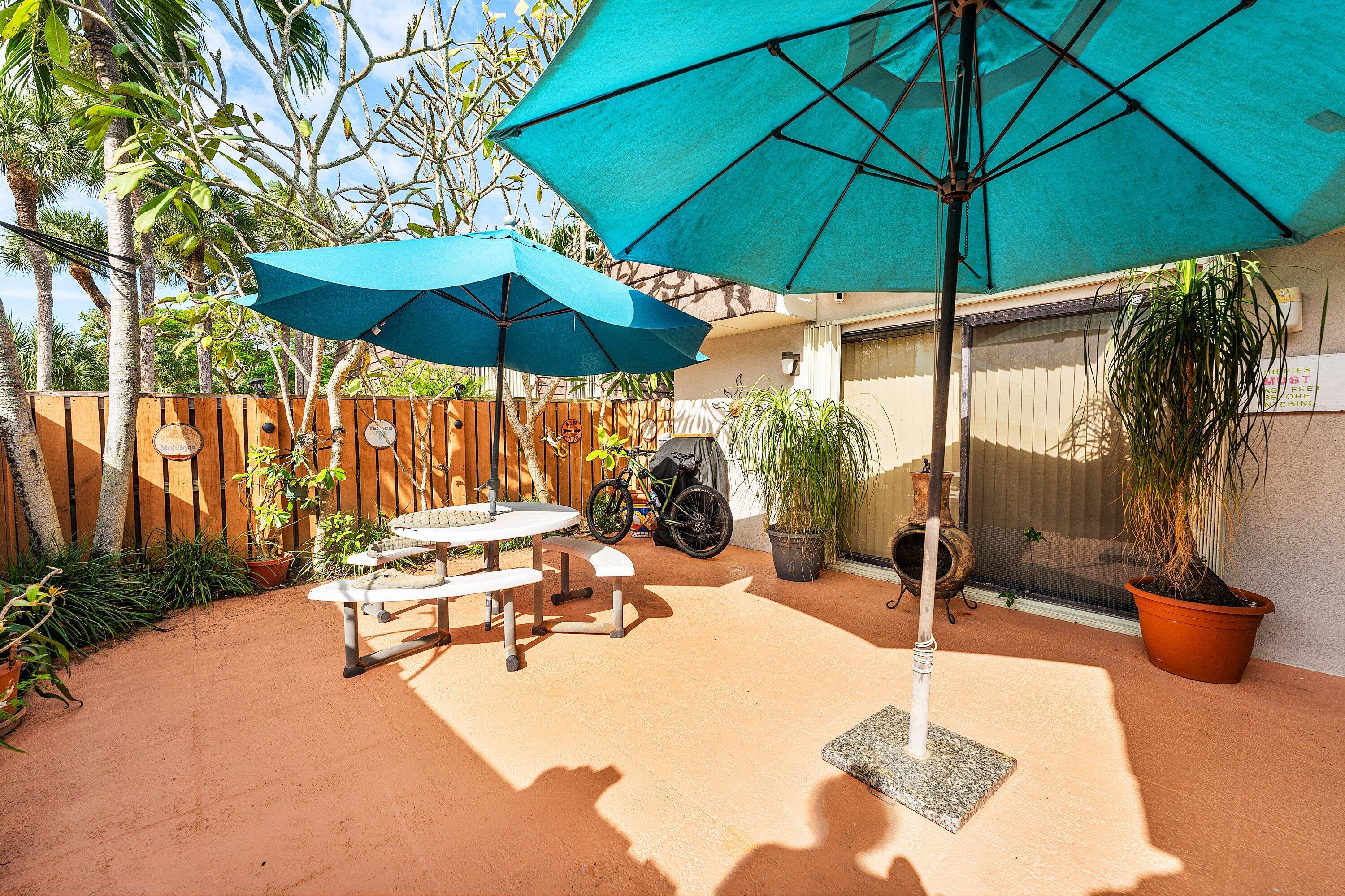 2029 20th Court, Unit 65D Jupiter, FL 33477 - Photo 3 of 36 004-202920thCourt-65D-Jupiter-FL-33477-S