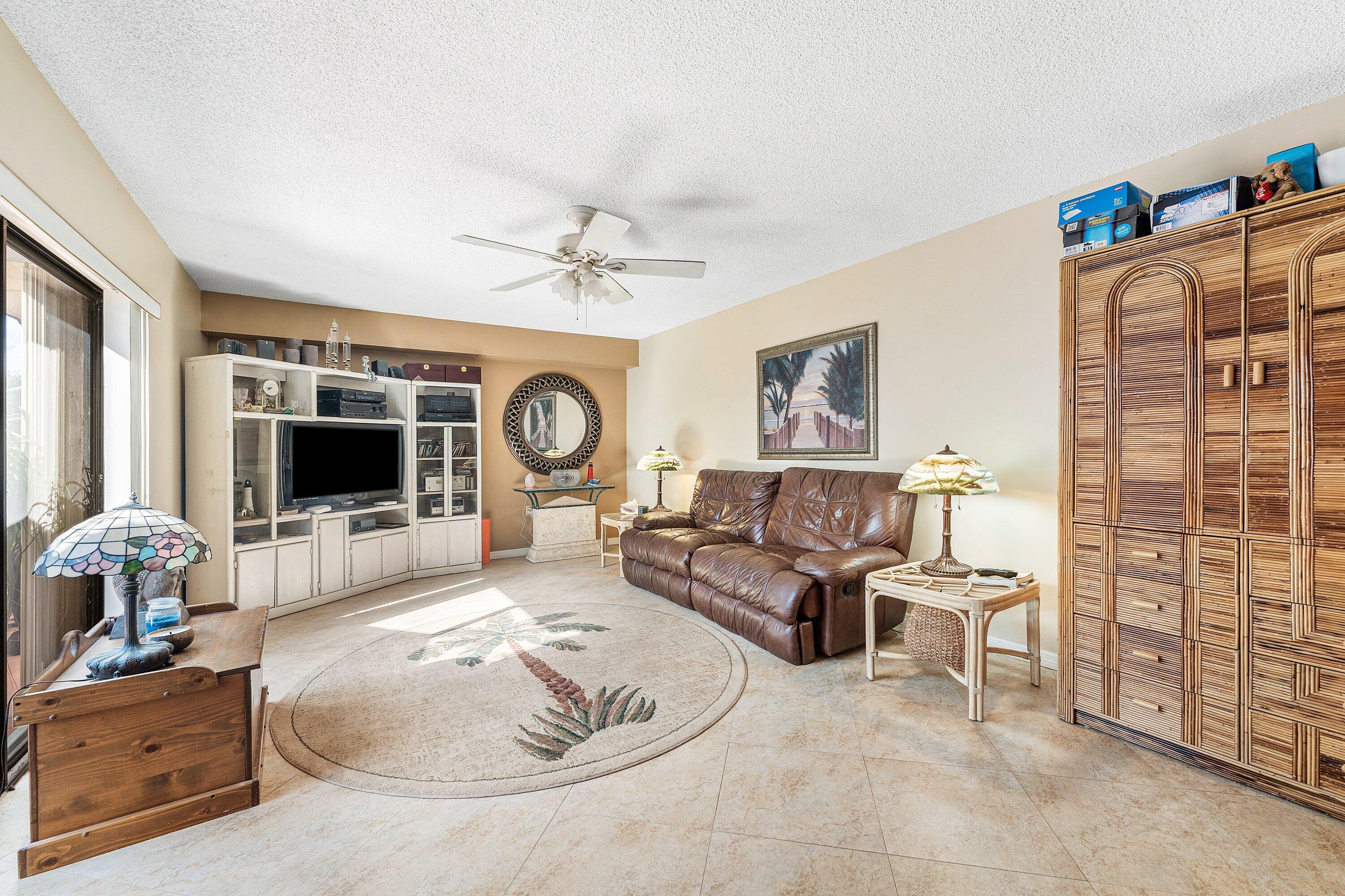2029 20th Court, Unit 65D Jupiter, FL 33477 - Photo 6 of 36 012-202920thCourt-65D-Jupiter-FL-33477-S