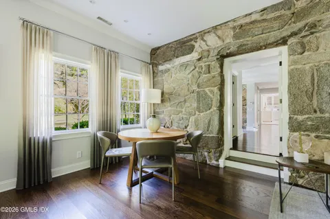 $4,995,000 | 17 Brookside Park, Greenwich, CT 06831