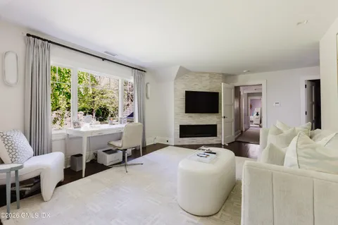 $4,995,000 | 17 Brookside Park, Greenwich, CT 06831