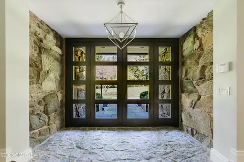 $4,995,000 | 17 Brookside Park, Greenwich, CT 06831