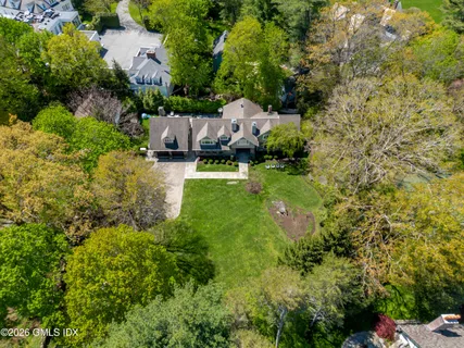 $4,995,000 | 17 Brookside Park, Greenwich, CT 06831