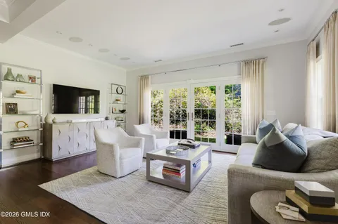 $4,995,000 | 17 Brookside Park, Greenwich, CT 06831
