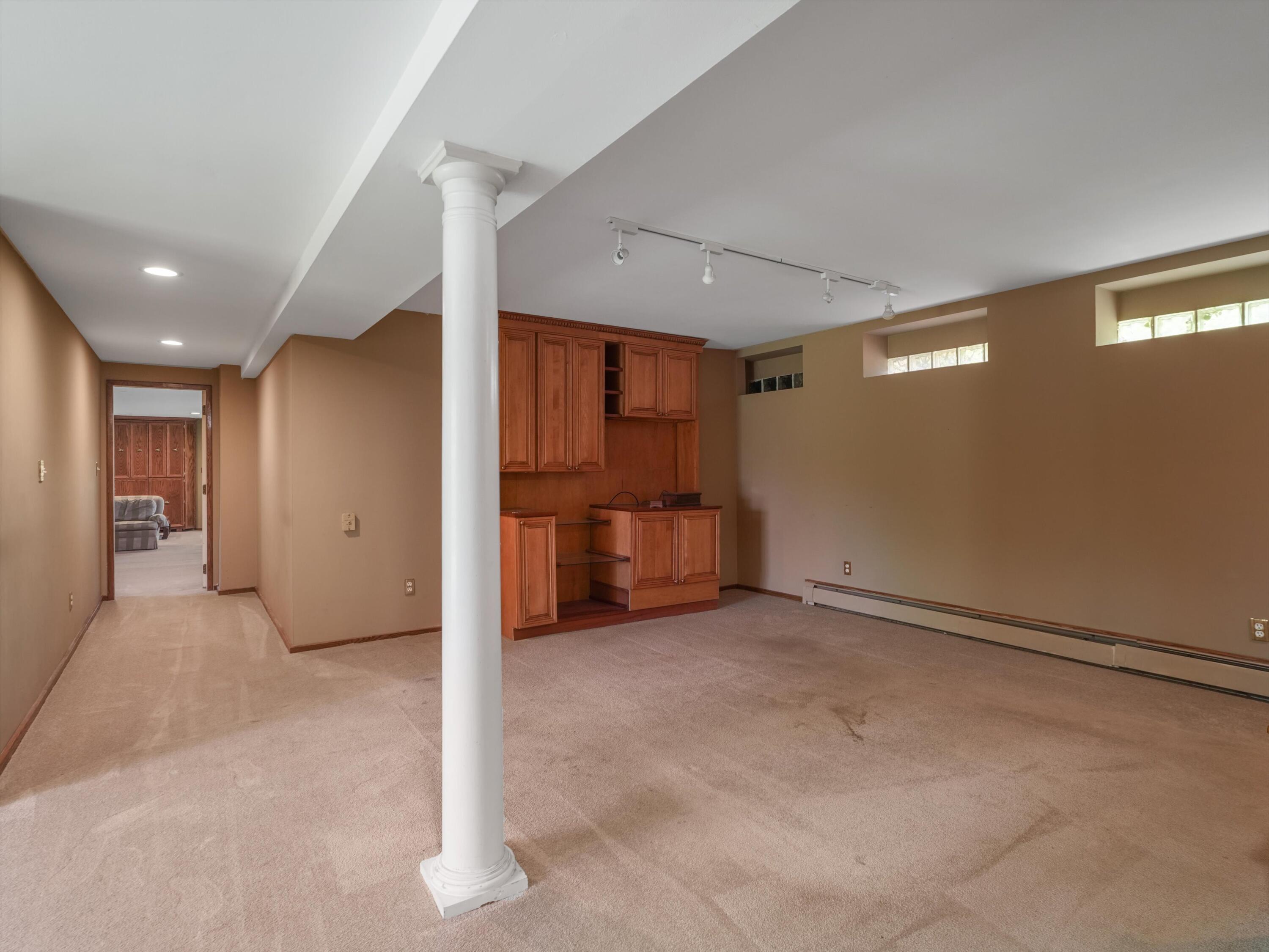 1150 North Livernois Road Rochester, MI 48306 - Photo 34 of 59 32-1150 N Livernois Rd 0031