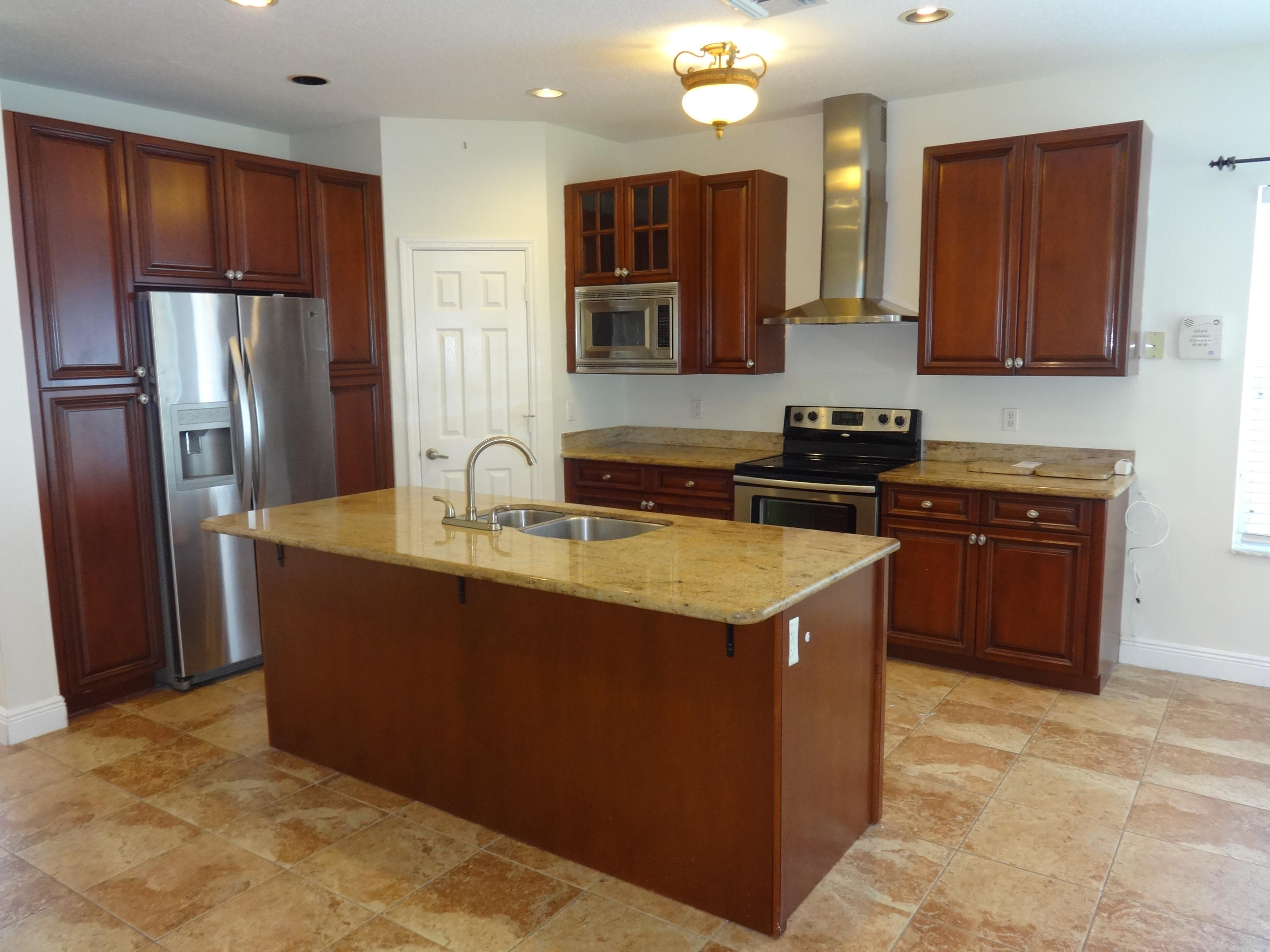 22047 Altona Drive Boca Raton, FL 33428 - Photo 5 of 23 kitchen 4
