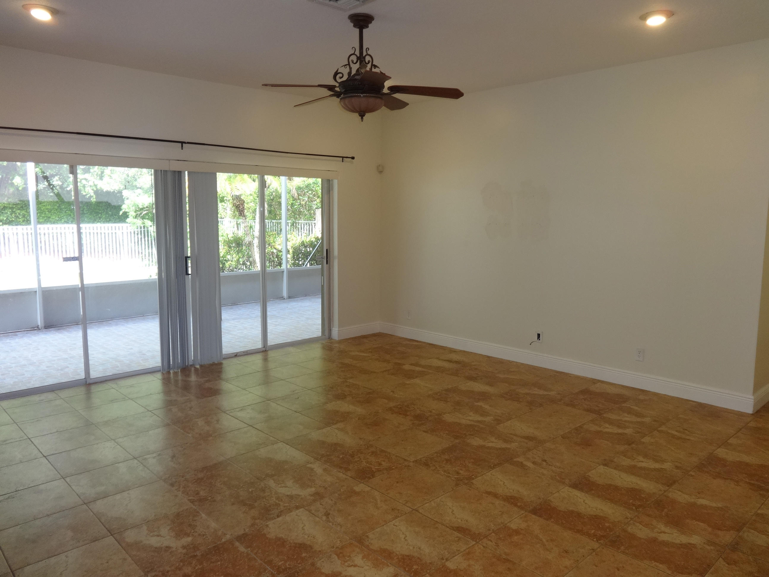 22047 Altona Drive Boca Raton, FL 33428 - Photo 10 of 23 family room