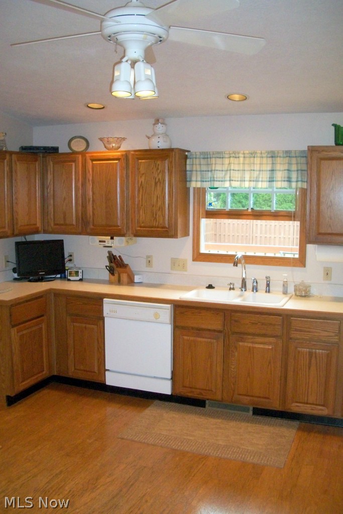 497 Herbert Road Akron, OH 44312 - Photo 9 of 25 Gallery Image 9
