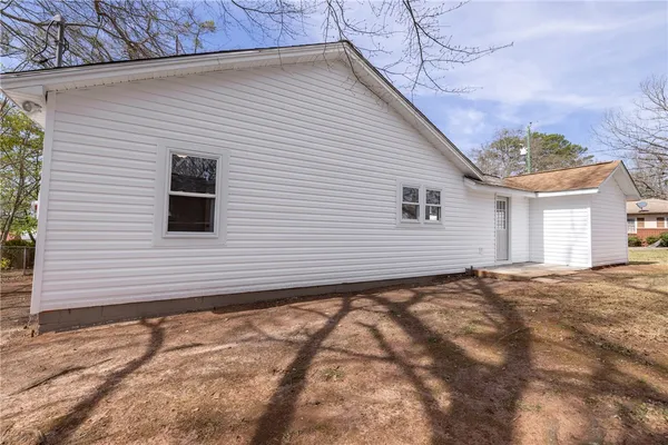 $300,000 | 204 Old Salem Road, Seneca, SC 29672