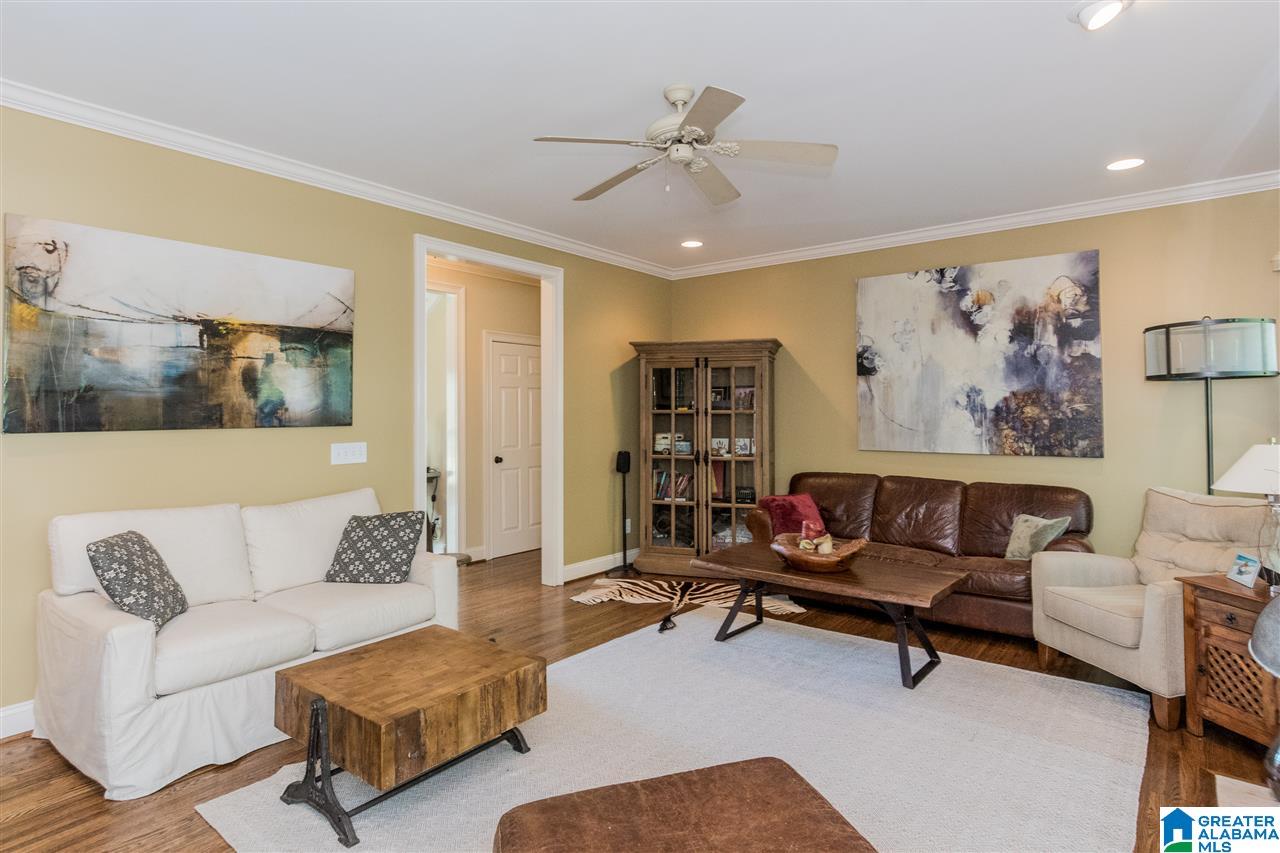 637 Meadow Ridge Drive Birmingham, AL 35242 - Photo 13 of 40