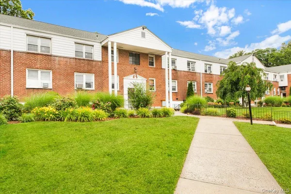$2,500 | 10 South, Unit 2F, Harrison, NY 10528