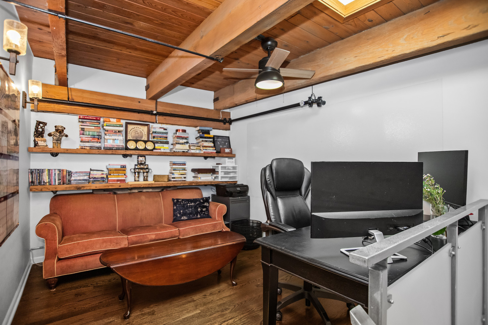 400 South Green Street, Unit 508 Chicago, IL 60607 - Photo 7 of 24 a room with furniture