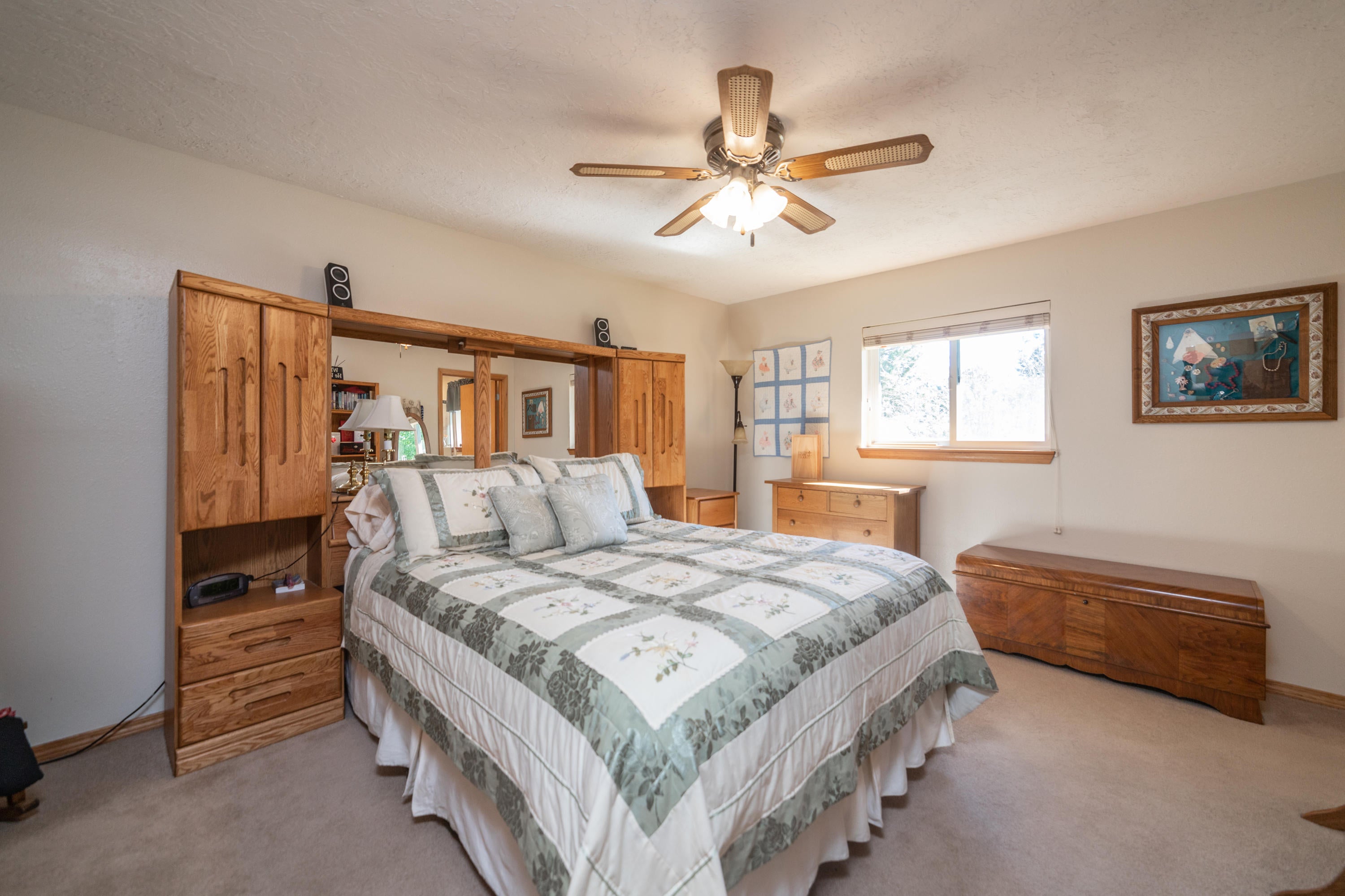 3377 Southwest 46th Street Redmond, OR 97756 - Photo 16 of 34 PhotoMyListing-9