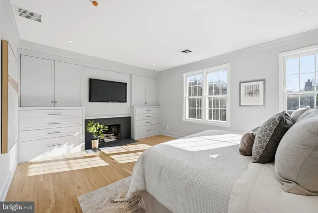 $3,295,000 | 5 Oxford Street, Chevy Chase, MD 20815