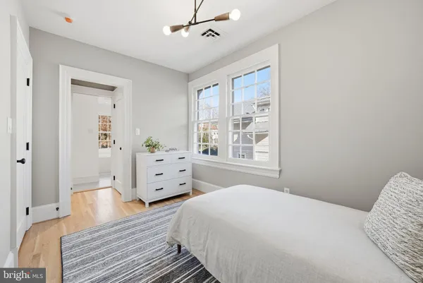 $3,295,000 | 5 Oxford Street, Chevy Chase, MD 20815