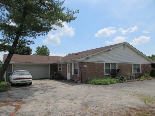 2015 Country Club Road Indianapolis, IN 46214 - Photo 3 of 16 Gallery Image 3
