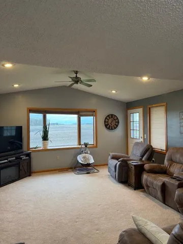 $255,000 | 74194 415th Street, St. James, MN 56081