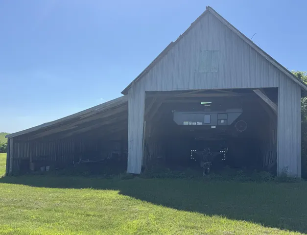 $255,000 | 74194 415th Street, St. James, MN 56081