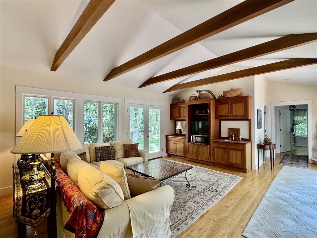 64 Christiantown Road Vineyard Haven, MA 02568 - Photo 12 of 42
