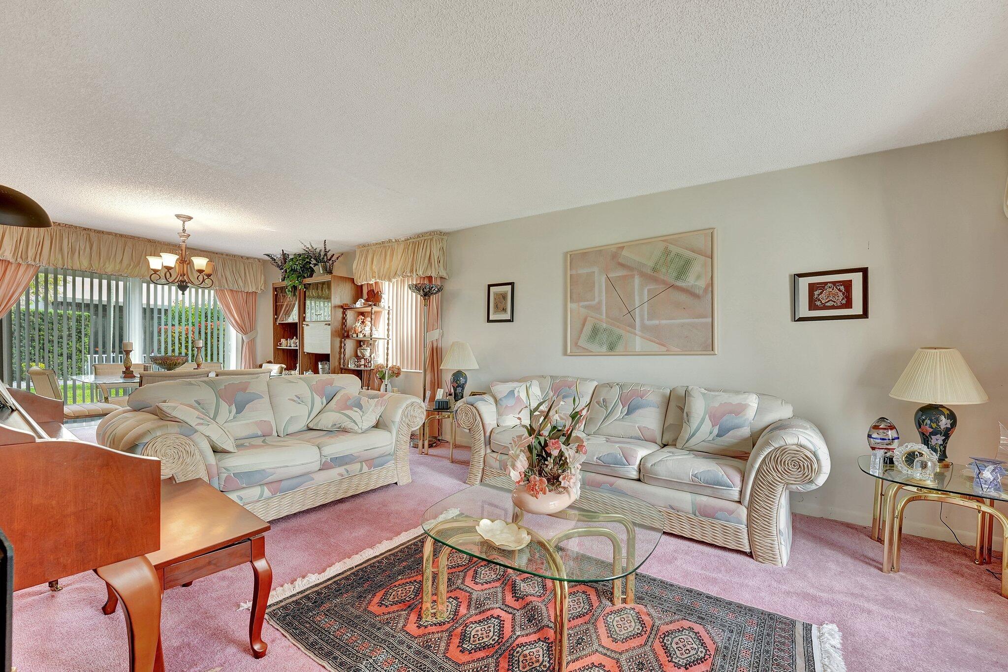 3111 Thames Way Miramar, FL 33025 - Photo 4 of 54 4-web-or-mls-DSC01079