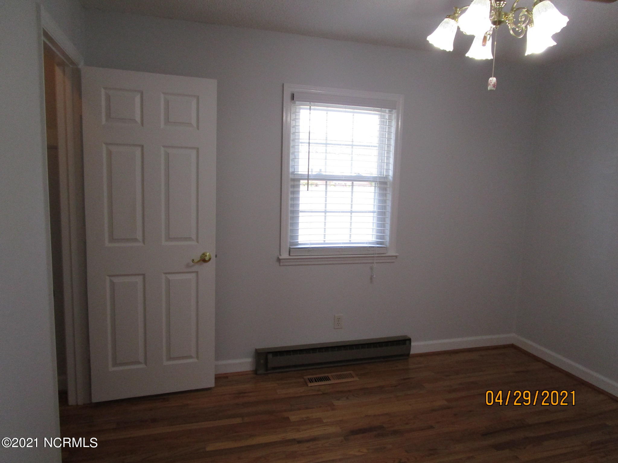 533 Tyree Road Kinston, NC 28504 - Photo 9 of 40 533 Tyree Road 4-29-2021 (7)