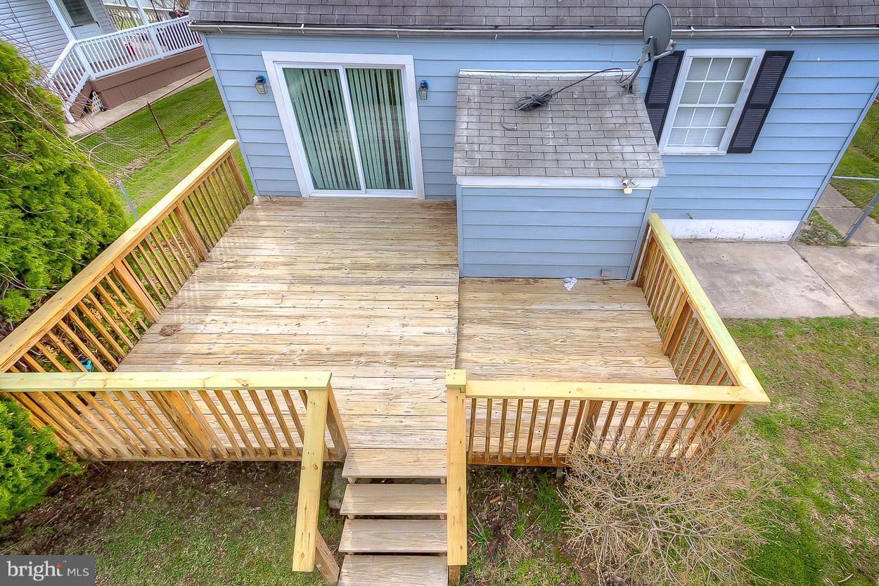 1714 Burnham Road Dundalk, MD 21222 - Photo 26 of 30 Exterior (Rear)