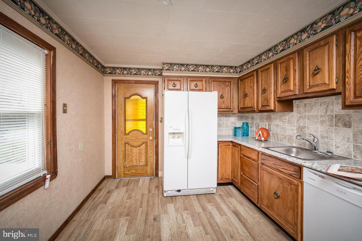 1714 Burnham Road Dundalk, MD 21222 - Photo 10 of 30 Update Kitchen