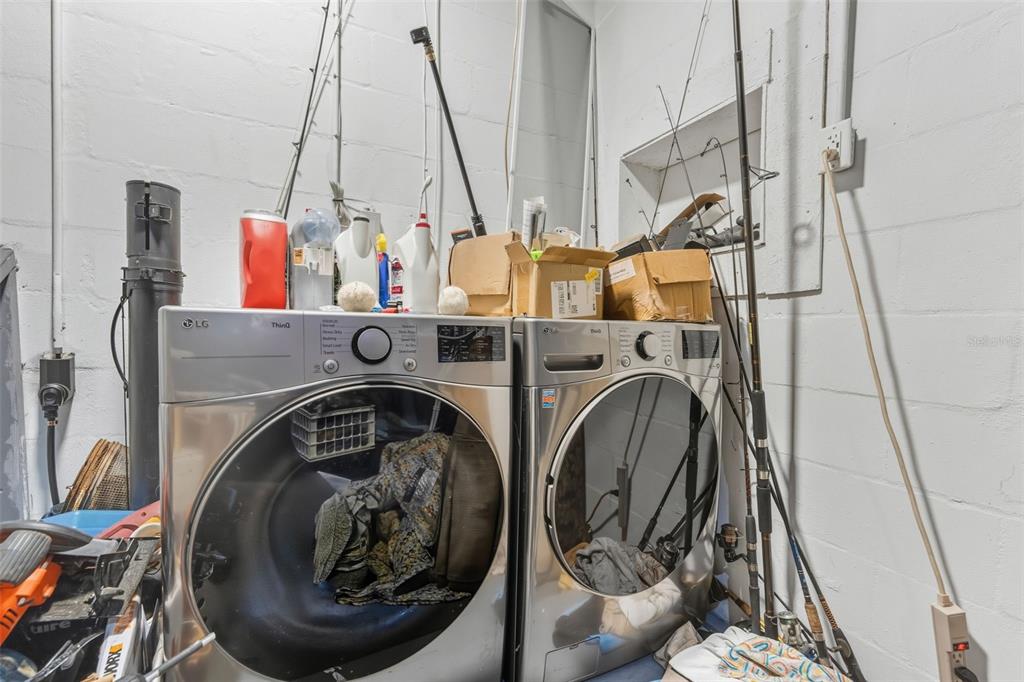 1485 Overlea Street Clearwater, FL 33755 - Photo 18 of 29