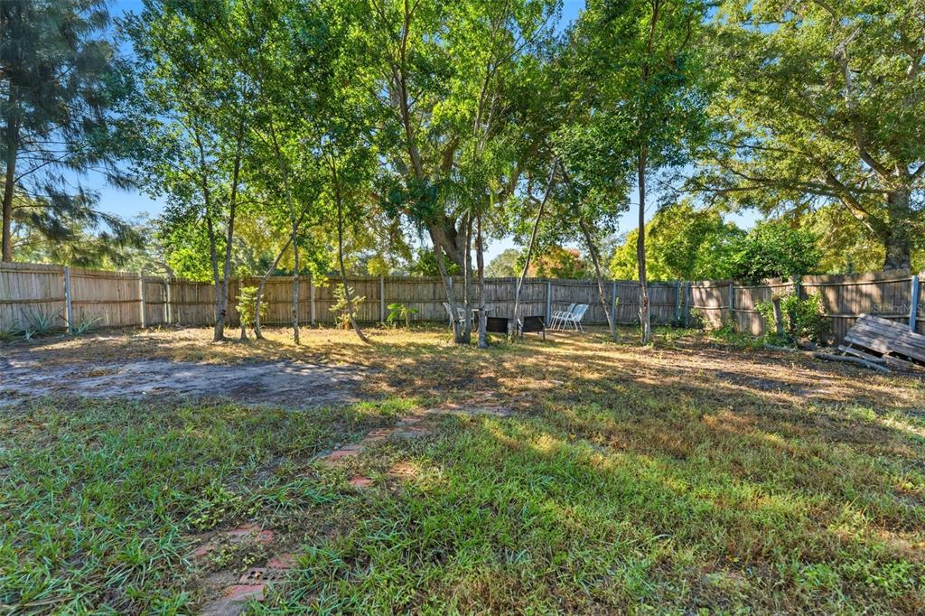 1485 Overlea Street Clearwater, FL 33755 - Photo 23 of 29