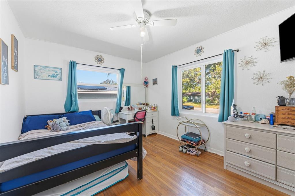 1485 Overlea Street Clearwater, FL 33755 - Photo 10 of 29