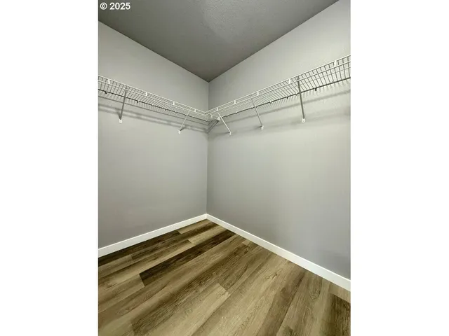 $1,200,000 | 301 Southeast 129th Avenue, Portland, OR 97233