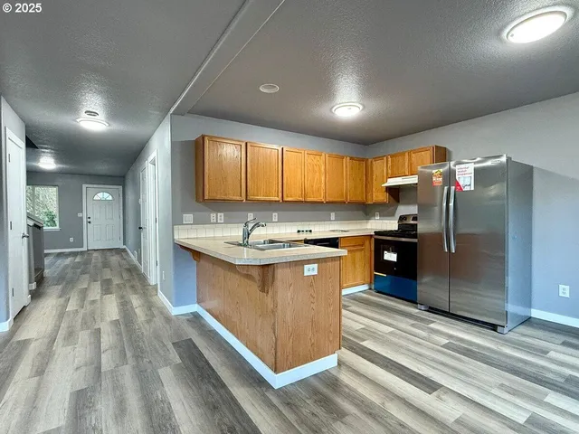 $1,200,000 | 301 Southeast 129th Avenue, Portland, OR 97233