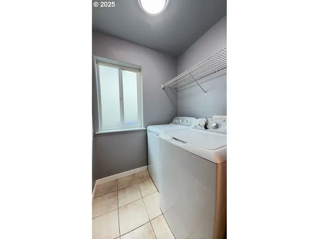 $1,200,000 | 301 Southeast 129th Avenue, Portland, OR 97233