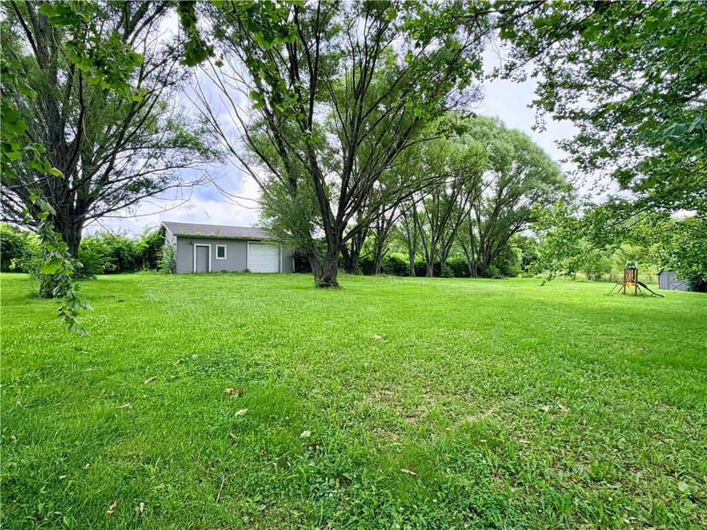 21405 South Harper Road Peculiar, MO 64078 - Photo 4 of 5