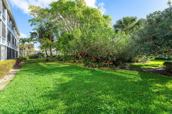 $3,250 | 50 Celestial Way, Unit 104, Juno Beach, FL 33408