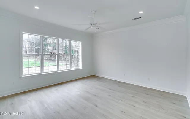 $973,500 | 200 Cripple Creek Road, Canton, MS 39046