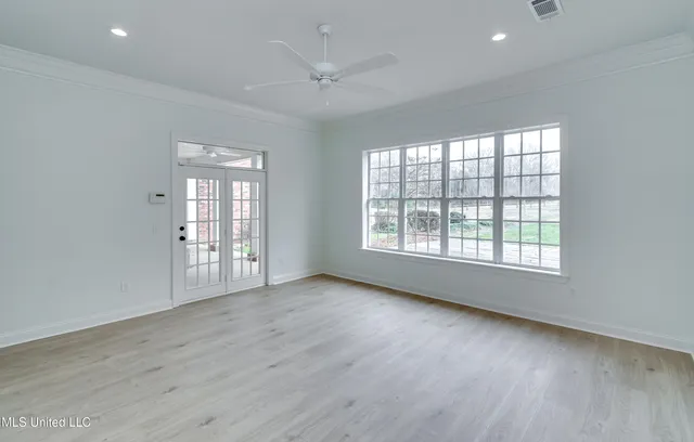 $973,500 | 200 Cripple Creek Road, Canton, MS 39046