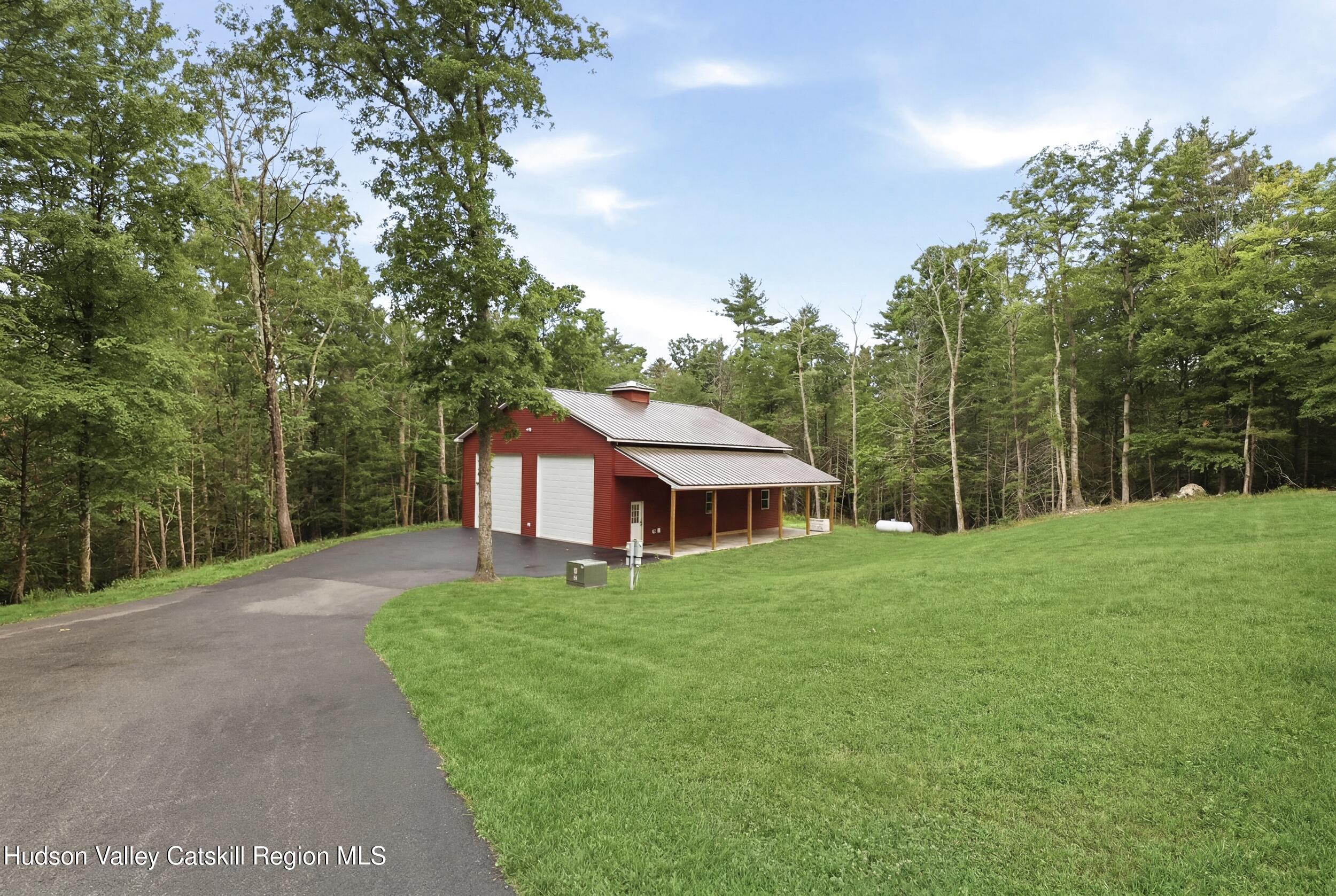 515 Samsonville Road Kerhonkson, NY 12446 - Photo 3 of 35 94_landrum_media_0011