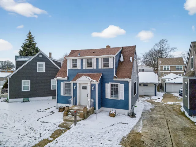 $415,000 | 10950 South Homan Avenue, Chicago, IL 60655