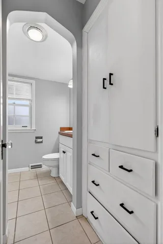 $415,000 | 10950 South Homan Avenue, Chicago, IL 60655