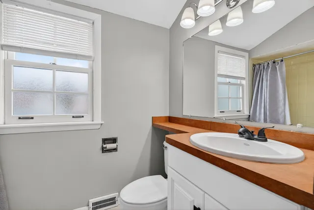 $415,000 | 10950 South Homan Avenue, Chicago, IL 60655