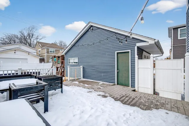 $415,000 | 10950 South Homan Avenue, Chicago, IL 60655